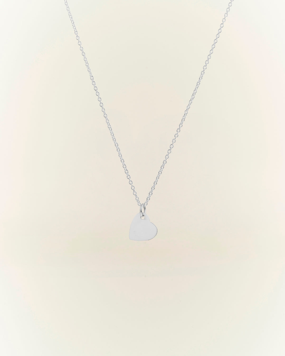 Collar Placa Corazón – AME COLORS