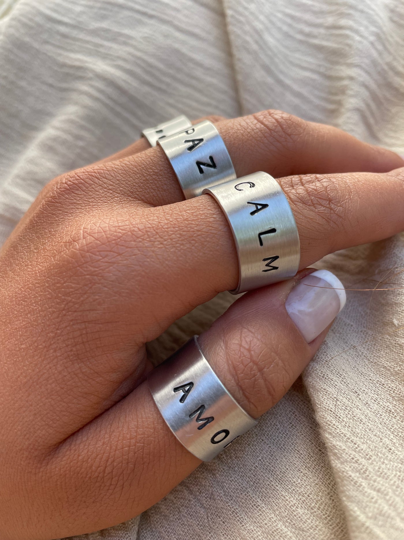 ANILLO PERSONALIZADO GRUESO