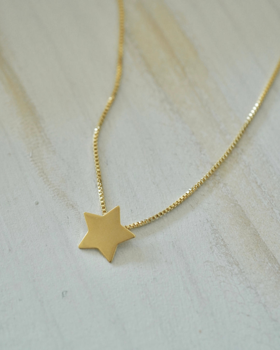Collar Estrella Plano Gold