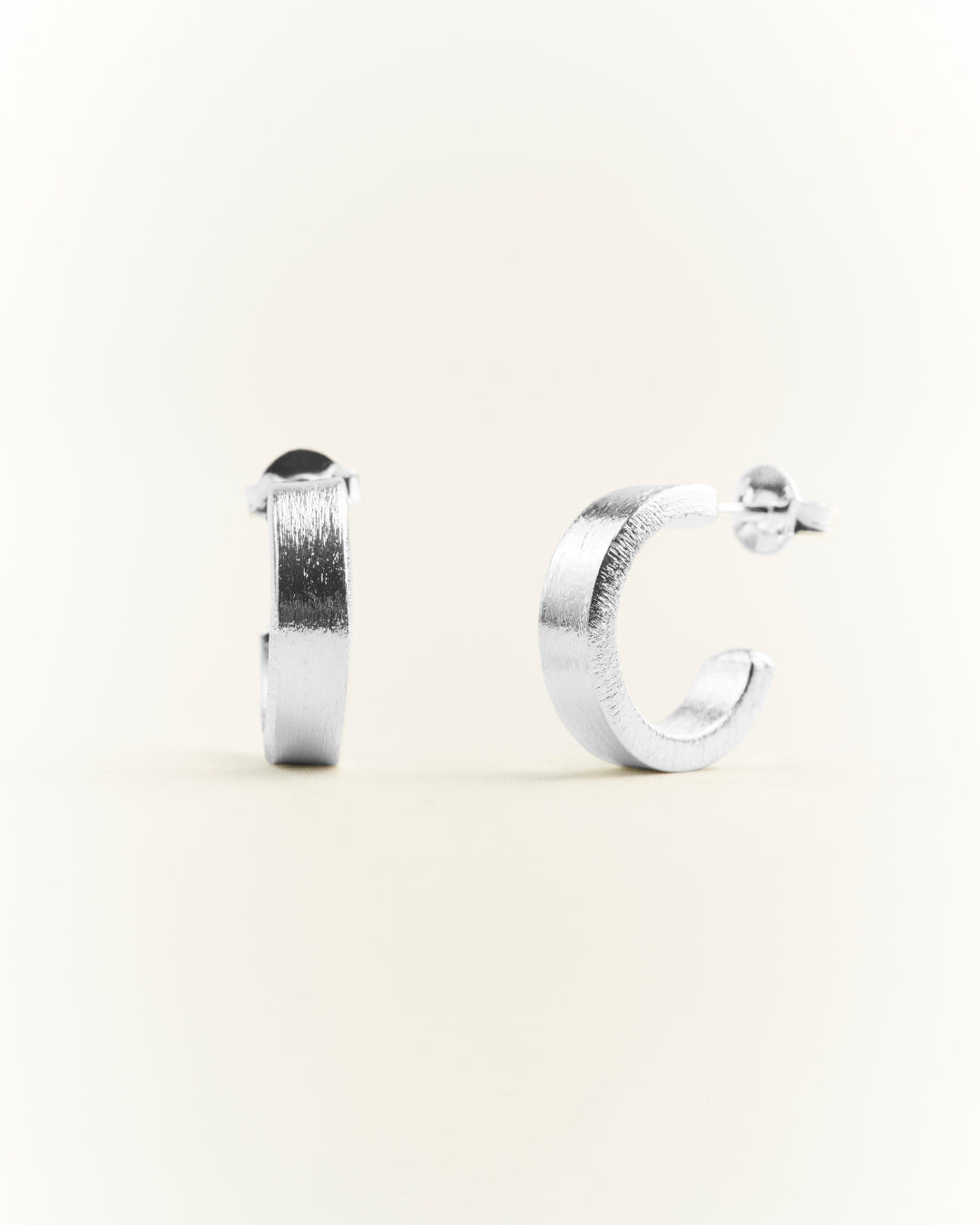 Aros silver argolla lijada plana abierta 14 mm