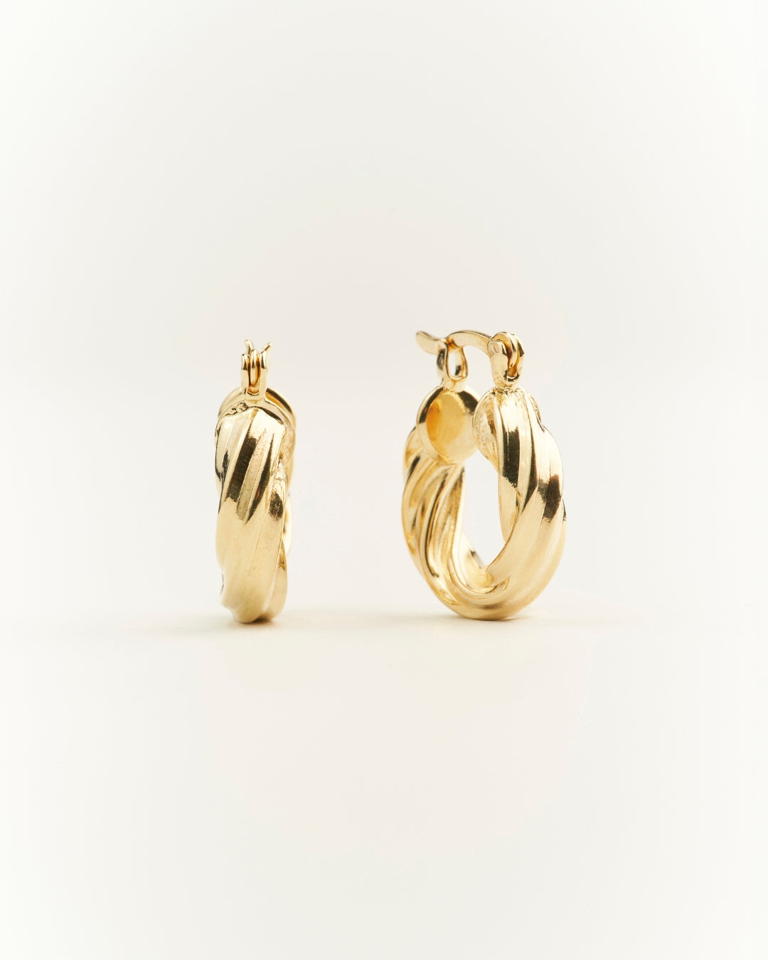 Aros gold argolla entorchado cerrado 18mm