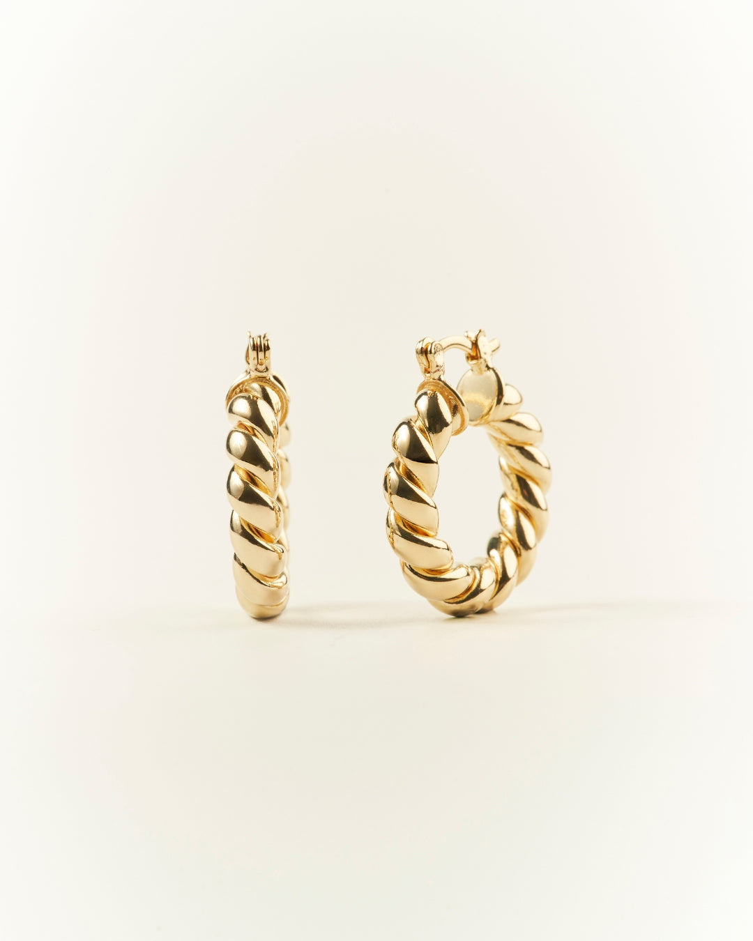 Aros gold argolla entorchada 24mm