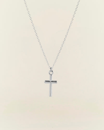 Collar Cruz Silver Letra