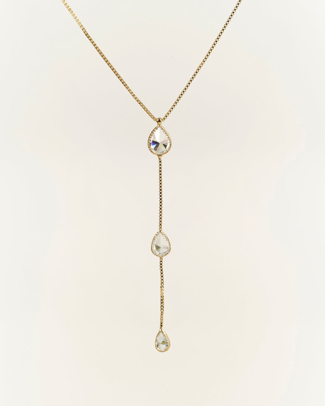 Collar Cascada Gota Triple Gold