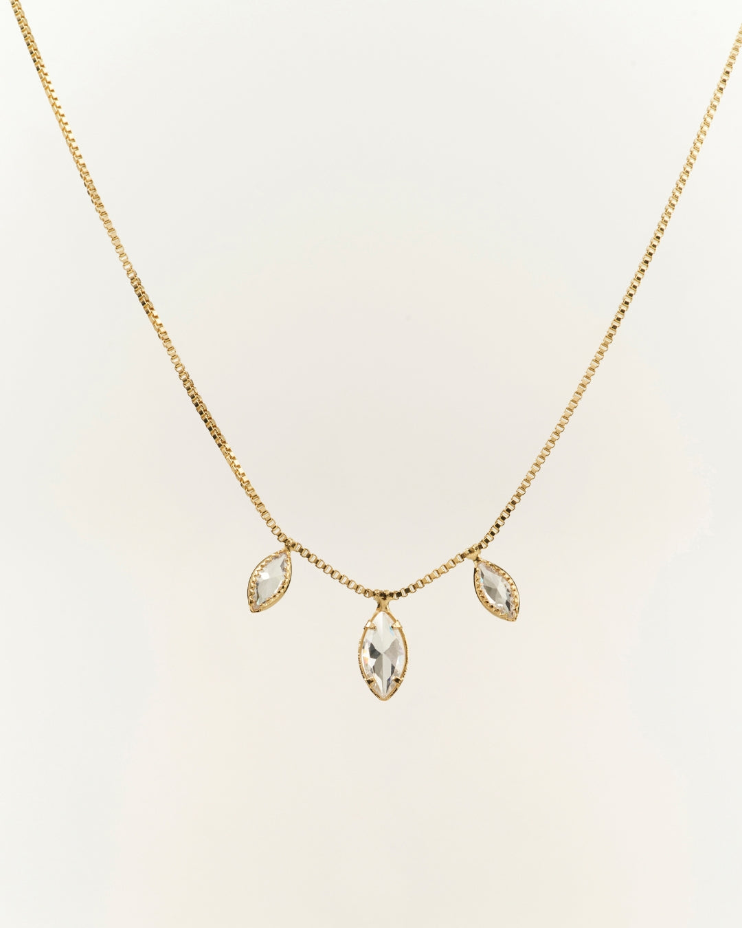 Collar Triple Marquesa Gold