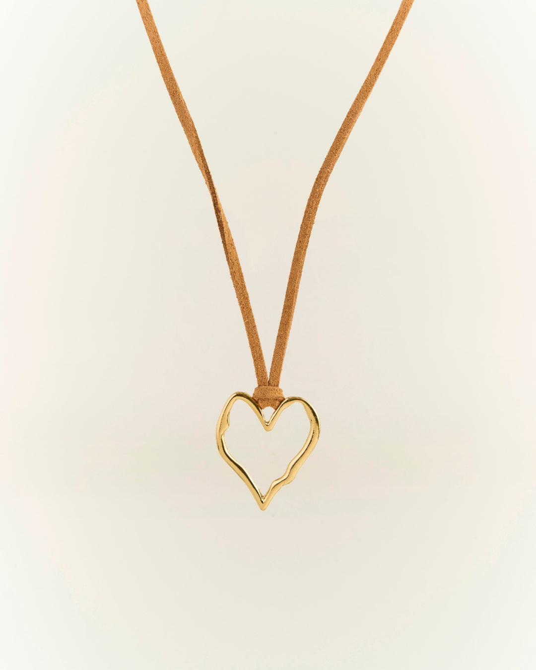 Collar Gamuza Corazón Gold