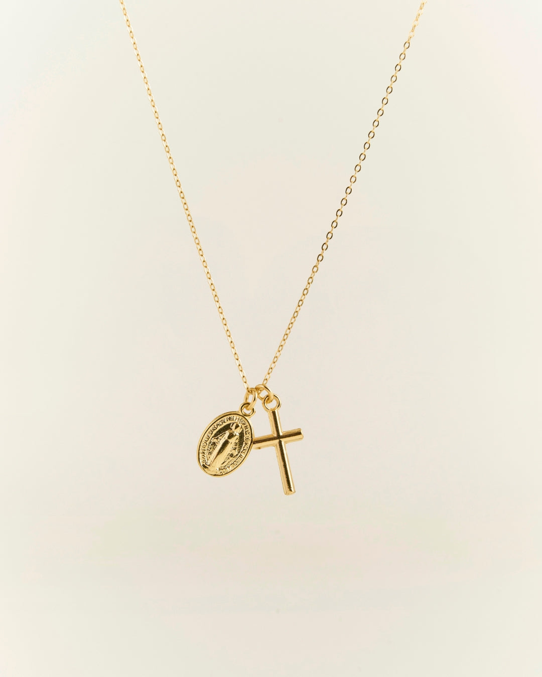 Collar Gold Cruz y Virgen de los Rayos