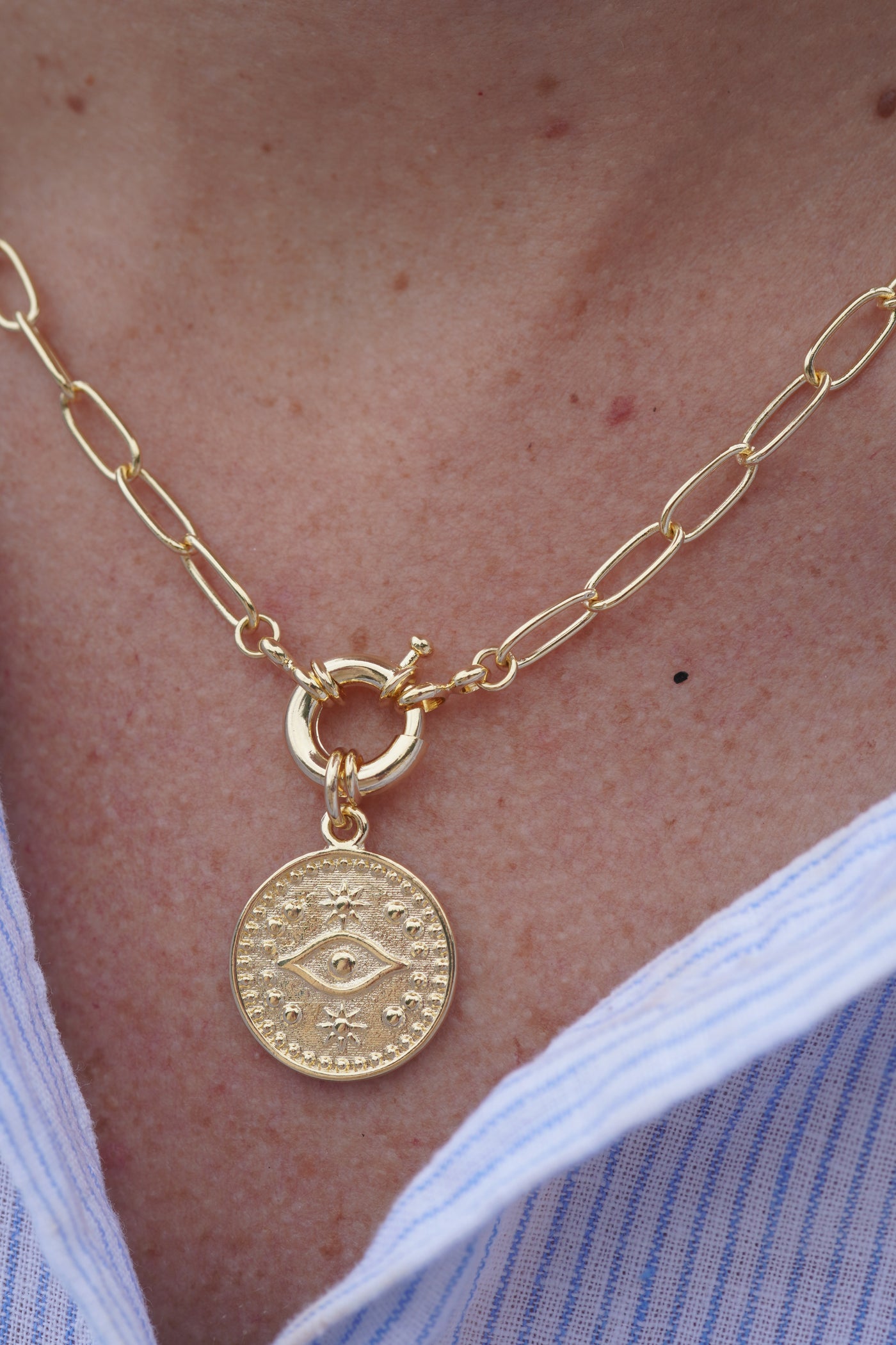 COLLAR GOLD OJO TIMÓN