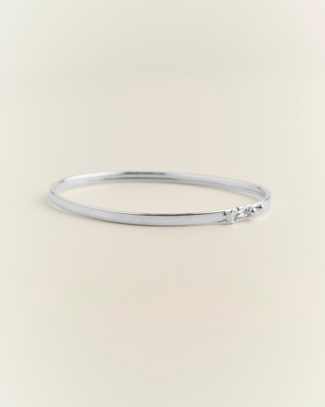 Esclava Silver Plana Broche Ovalada 3mm