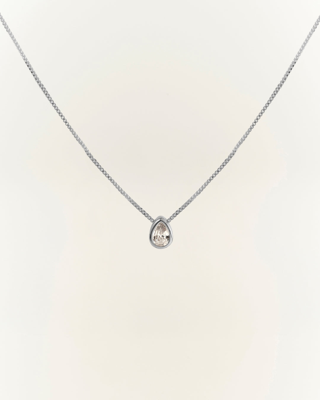 Collar Punto de Luz Gota Plata 925